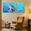 Oiseaux martin-pêcheur plongeant dans l'eau avec ensemble de 3 impressions sur toile-105075502