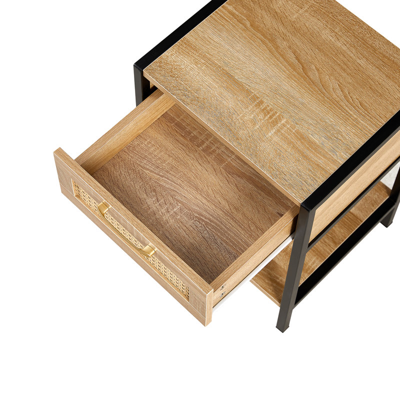 Ensemble de tables de bout Strinko