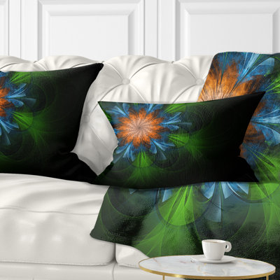 Fleur fractale vert foncé en noir - coussin à imprimé floral
