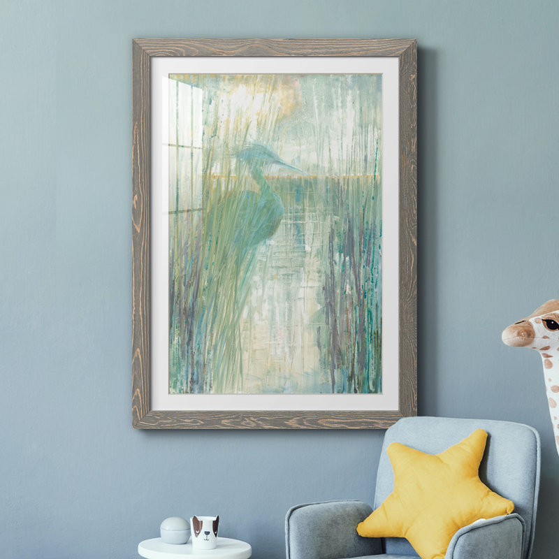 Morning Egret I - peinture encadrée, Cadre gris, H 37,5 po x l 27,5 po x P 1,5 po
