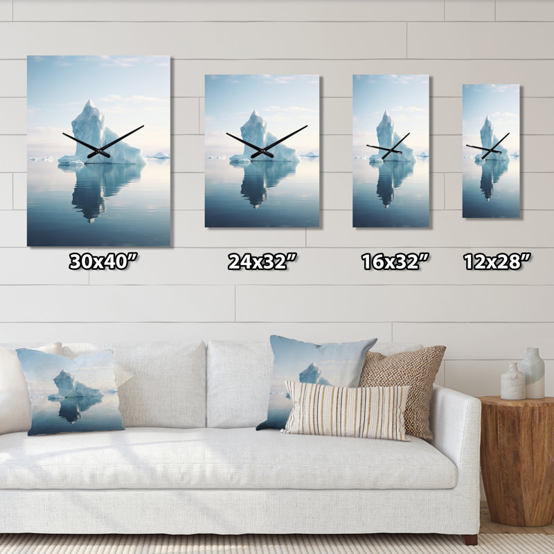 Blanc sarcelle Iceberg Sublime Reflections - Très grandes horloges murales nautiques et de plage, H 28 po x l 12 po x P 1 po