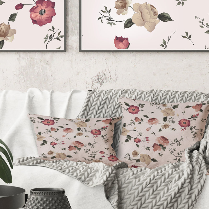 Coussin décoratif Vintage Roses On Old Pink, 16 po x 16 po