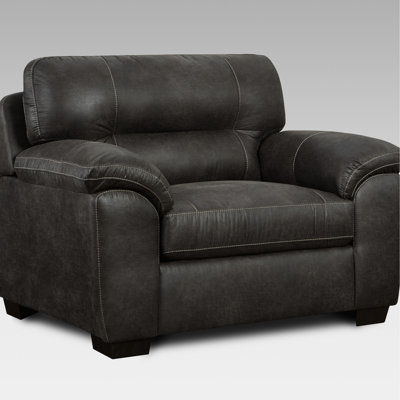 Fauteuil à plateau-coussin en frêne avec accoudoirs essentiels pour le salon moderne et confort pour votre espace