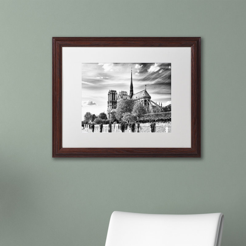 « notre dame cathedral paris » par philippe hugonnard,, reproduction de photo encadrée, H 11 po x l 14 po x P 0,5 po
