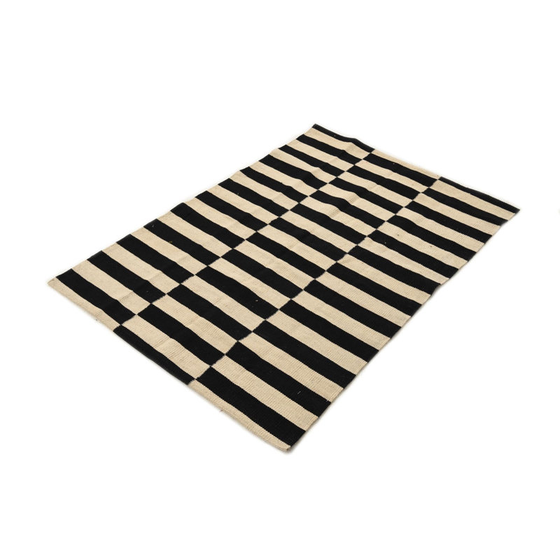Tapis noir et blanc Pinkerton