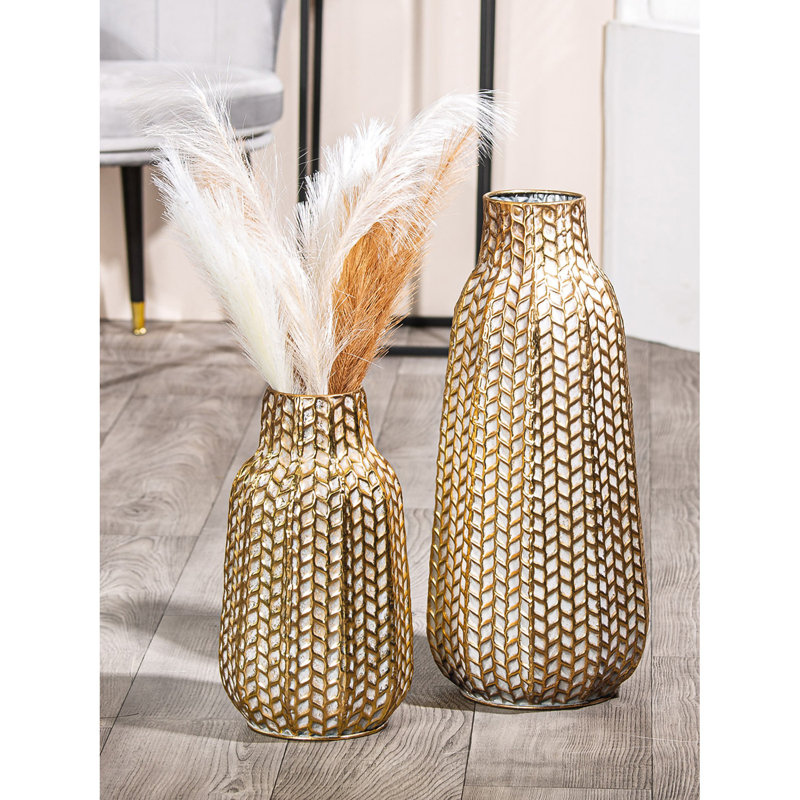 Abrea Metal Table Vase