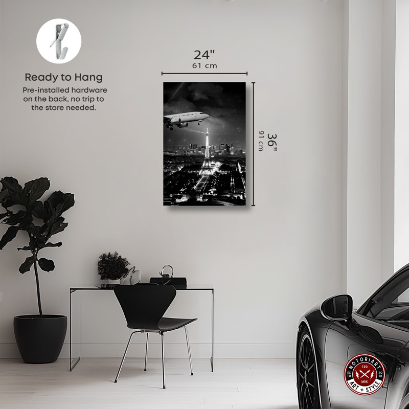 «Flight To Paris», impressions murales en noir et blanc pour hommes par Notoriart, Toile tendue, H 36 po x l 24 po