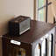 Vitrines noires en bois massif