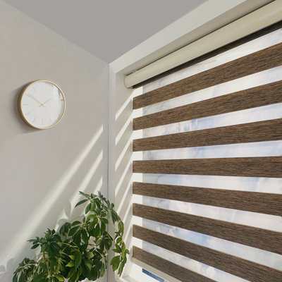 Shadesu Cordless Zebra Shades – Dual Layer Day & Night Free-Stop Light Filtering Window Blind, 23.5" W x 72" H, Brown