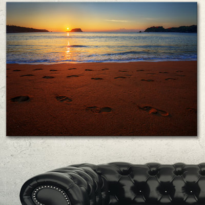 «Foot print Sandy Ocean Beach», reproduction de photo sur toile tendue