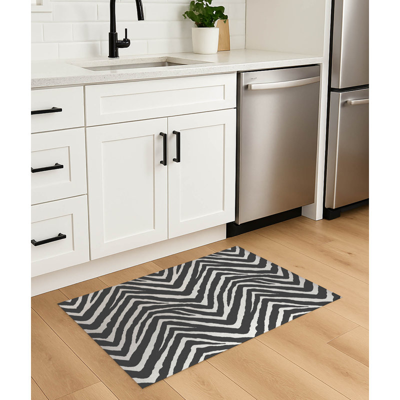 Zebra Stripe Lightweight Non-Slip Kitchen Mat, Rectangle 4' x 6', Ivory/Charcoal