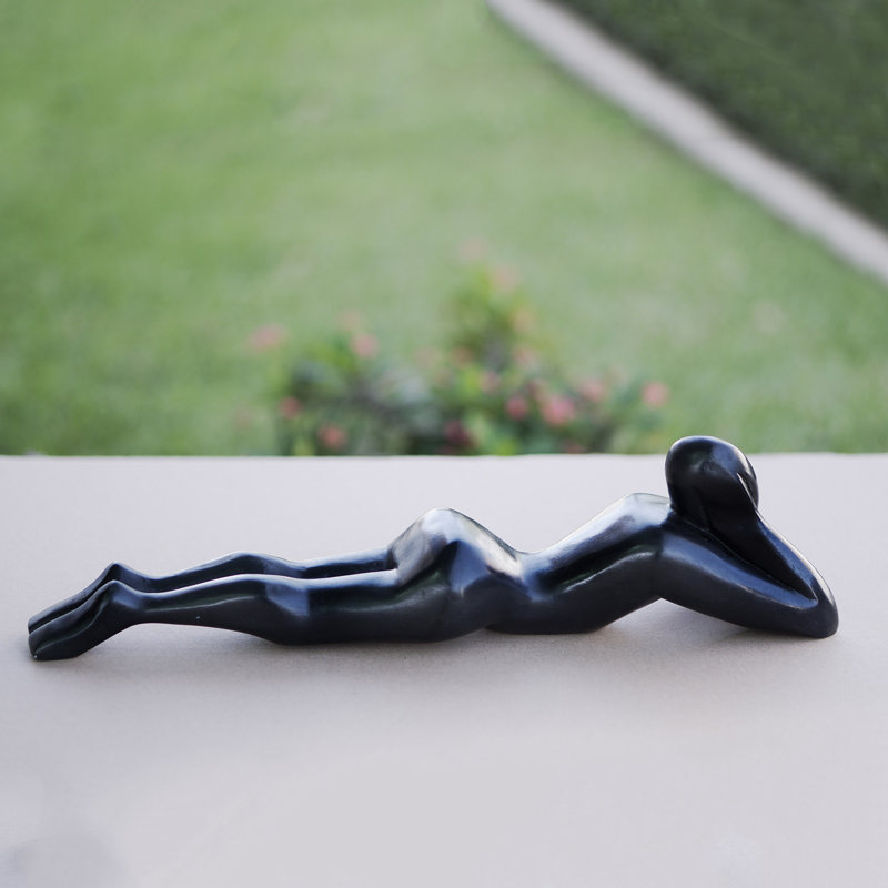 Sculpture de femme Bodkins