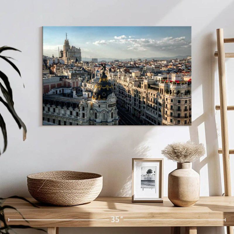 Paysage urbain de Madrid depuis la Gran Via, H 16 po x l 24 po