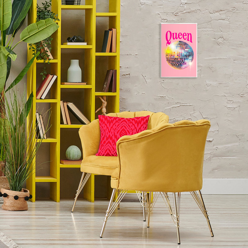 «Sparkling Disco Queen» par Elizabeth Medley, H 15 po x l 10 po