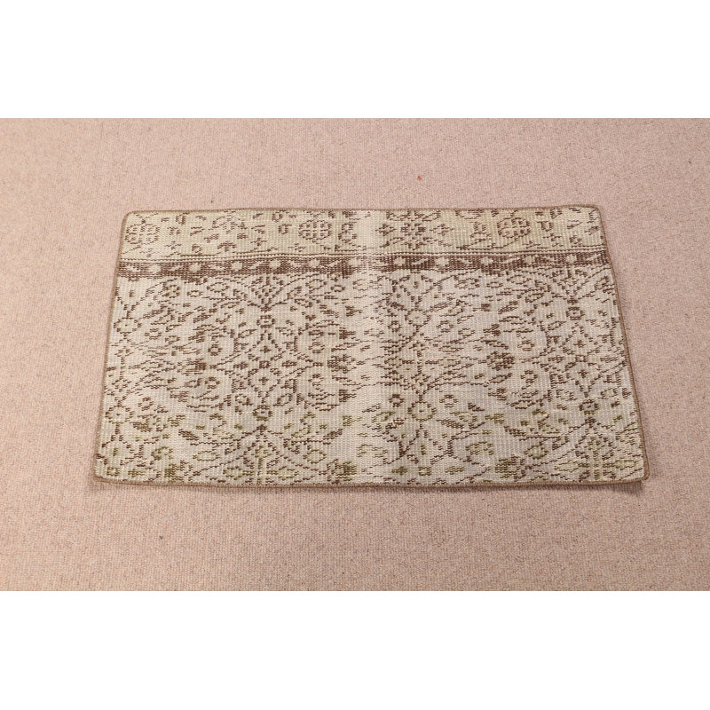 Small Green Turkish Rug Ideal For Decorating Your Entryway Or Living Room With A Vintage Feel