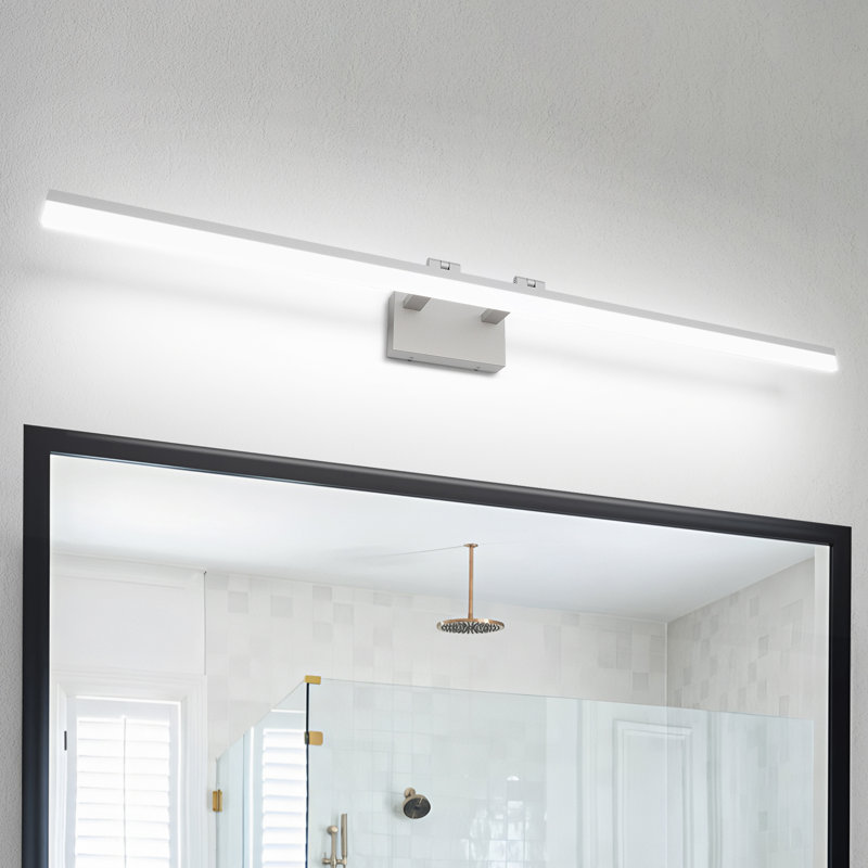 Éclairage pour meuble-lavabo de bar 1 lumière DEL, Argent argent, 23,62 po de largeur, 5500 Kelvin