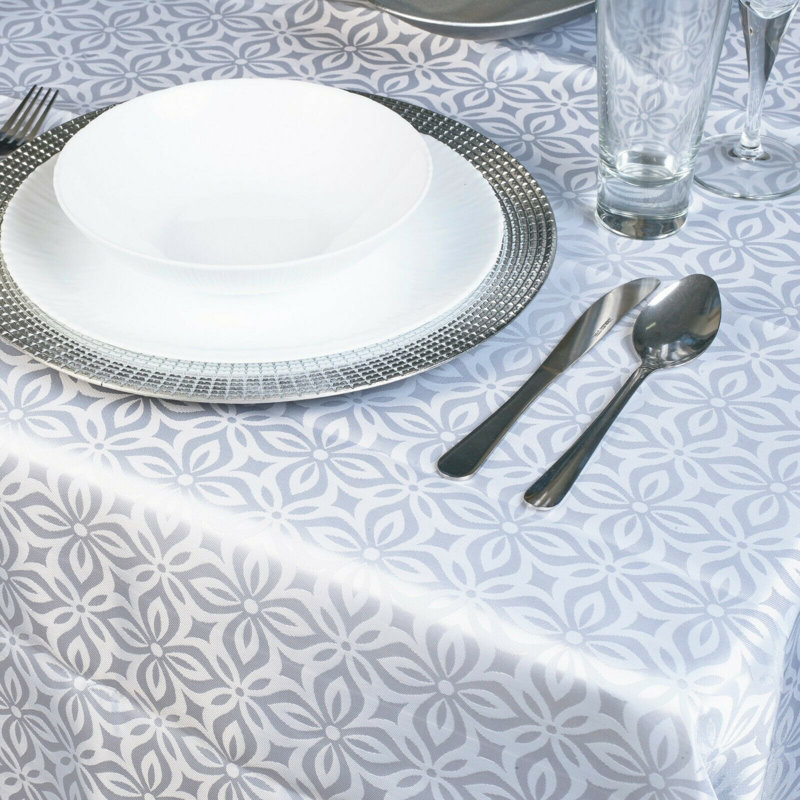 Damask Patterned Tablecloth, 220cm L x 150cm W, White Flower Pattern
