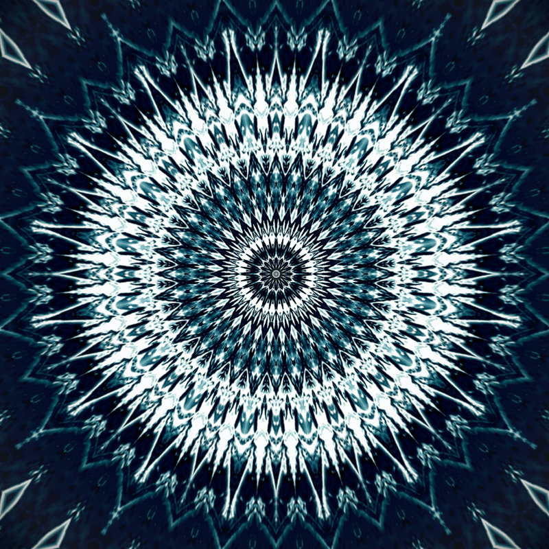 Mandala blanc et bleu marine indigo, H 20 po x l 20 po
