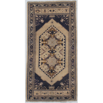Tapis unique en laine noué à la main de style années 1950 1 pi 9 po x 3 pi 7 po ivoire