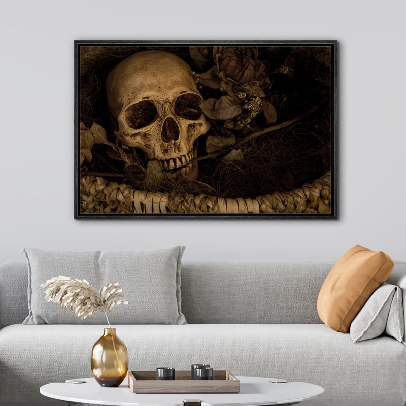 «Skeleton Gothic Moody Dark», œuvre d'art moderne, décor, Cadre flottant noir, H 16 po x l 24 po