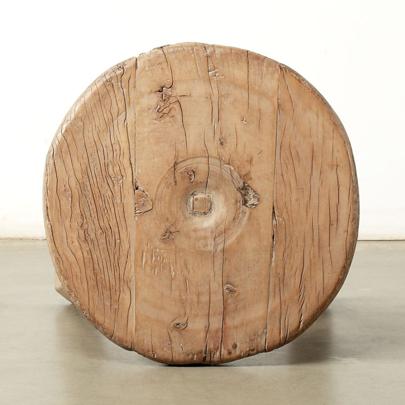 Approx.20-23 Inches Round Tables with Three Legs