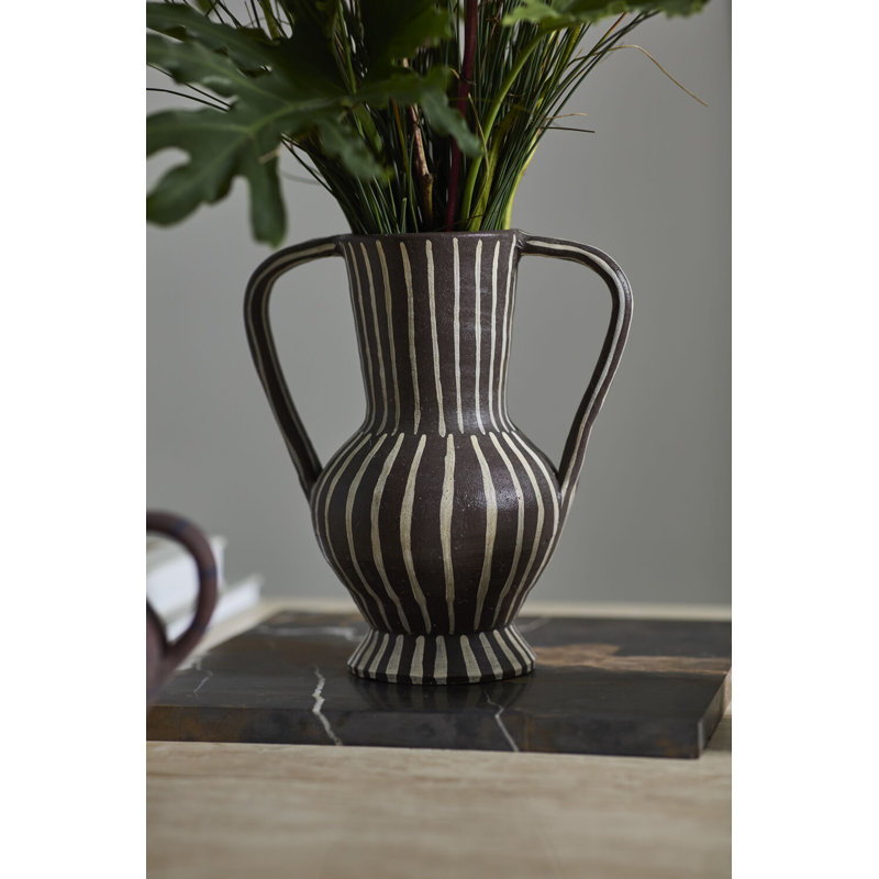 Vase Rhysa 8,5 po x 6 po x 9 po