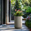 Grand pot / pot rond en béton avec trous de drainage-676806531-676806533