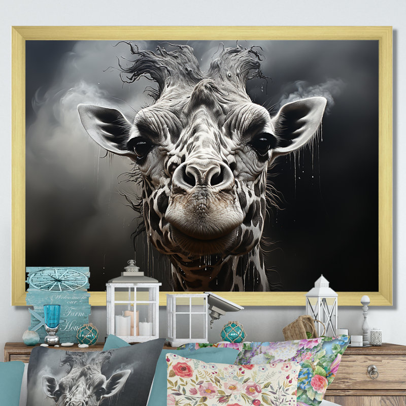 «Black and White Giraffe Portrait Majesty», reproduction sur toile, Cadre doré simple, H 12 po x l 20 po x P 1 po