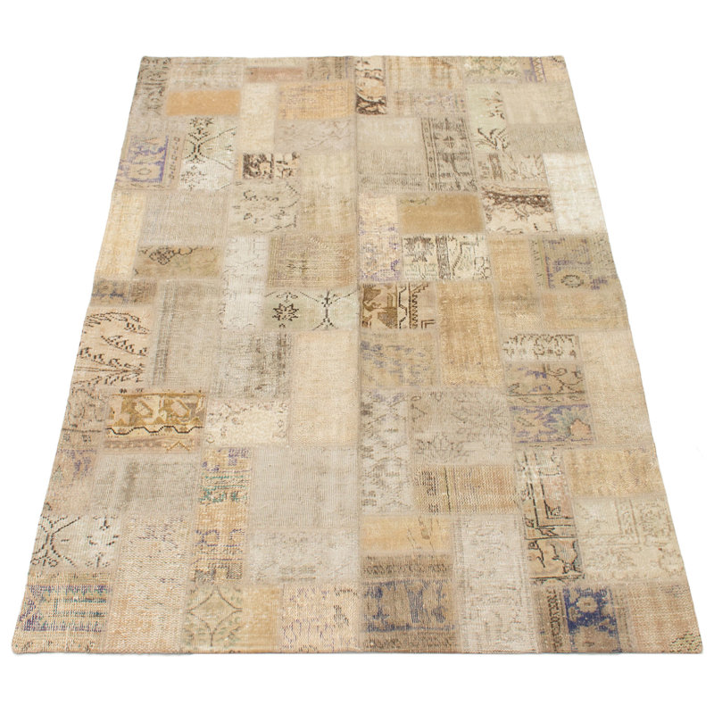 Tapis décoratif beige en laine noué à la main de conception unique 5 pi 7 po x 7 pi 8 po Borka