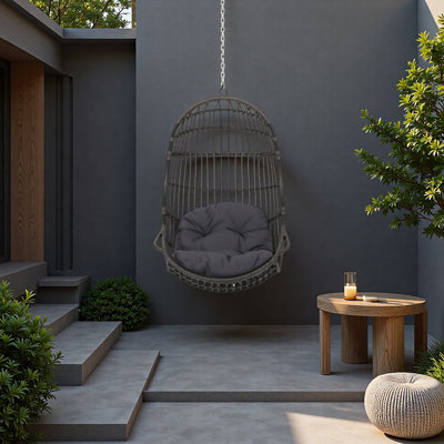 HANGING CHAIR WITH 8FT CHAIN