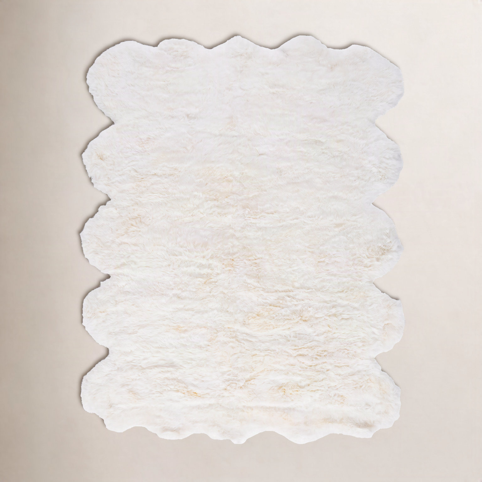 Mera White Handmade Sheepskin Rug, Rectangle 8' x 10'
