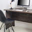 Bureau d'écriture Urban Farmhouse en bois composite, durable et écologique pour les espaces de travail modernes