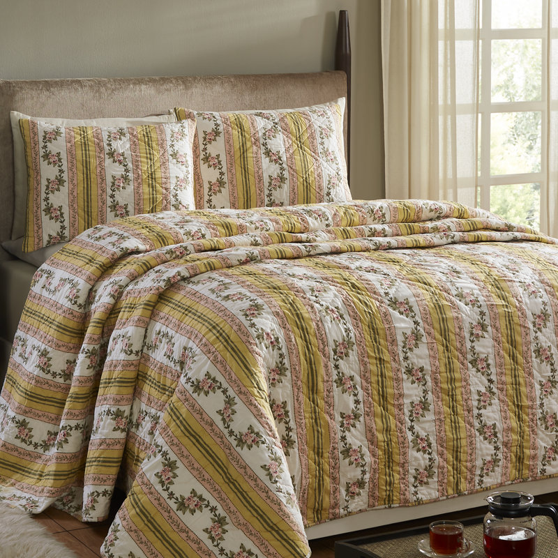 Marie Quilt Set, King Quilt + 2 King Shams, Yellow