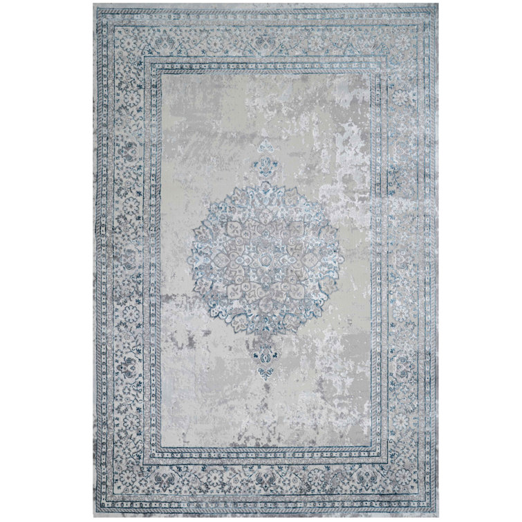 Aniyah Oriental Area Rug