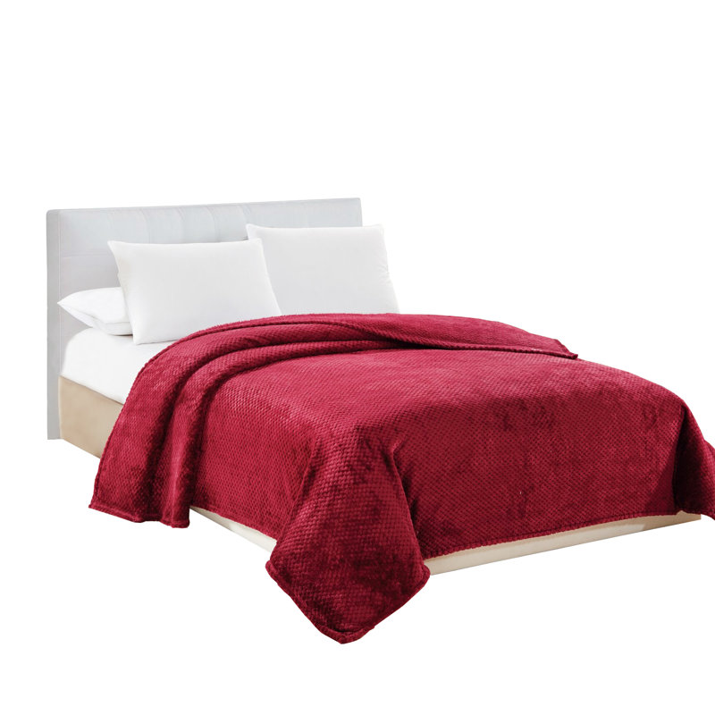 Cozy Rest Hand Woven Throw Blanket, Burgundy, Queen