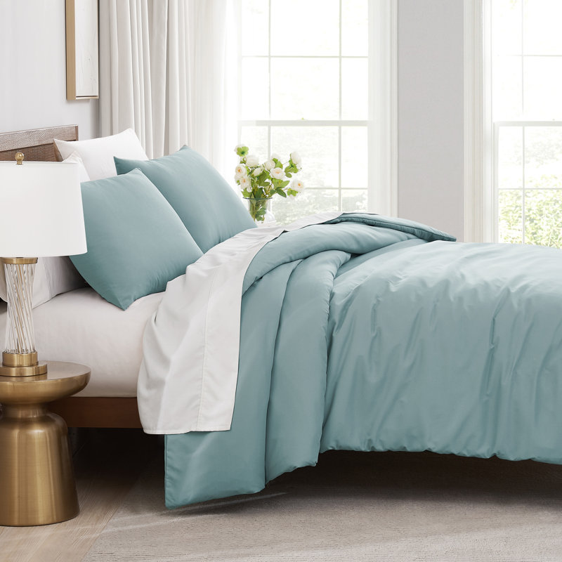 Vilano Springs ® Oversized Duvet Cover Set Microfiber with corner ties and zipper closure, Sky Blue