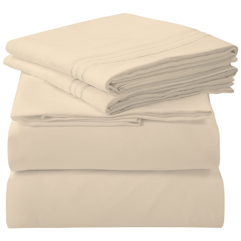 Royale Linens 4 Piece Sheets Set - Soft Brushed 1800 Microfiber Bedding - 1 Fitted and 1 Flat Sheet, 2 Pillow cases - Wrinkle Free & Fade Resistant - Hotel Luxury Bed Sheets Set