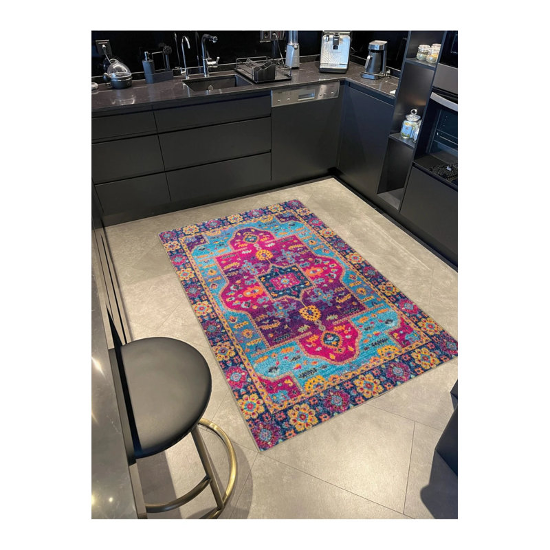 Tapis décoratif à motif thématique traditionnel, Rectangle 5 pi x 9 pi 11 po