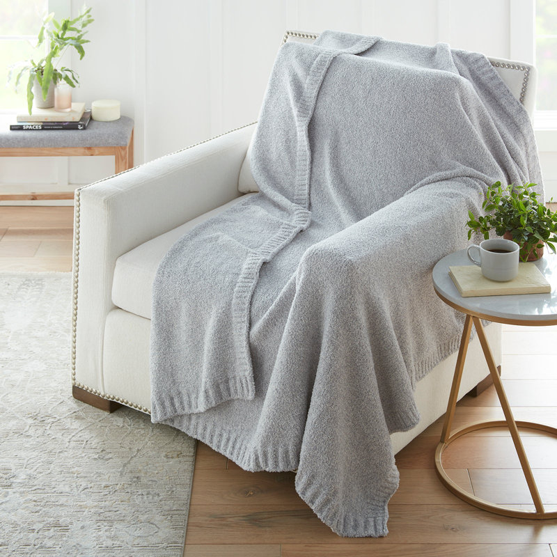 Jeté douillet 60 po x 70 po Crafted by Catherine Heathered, Gris