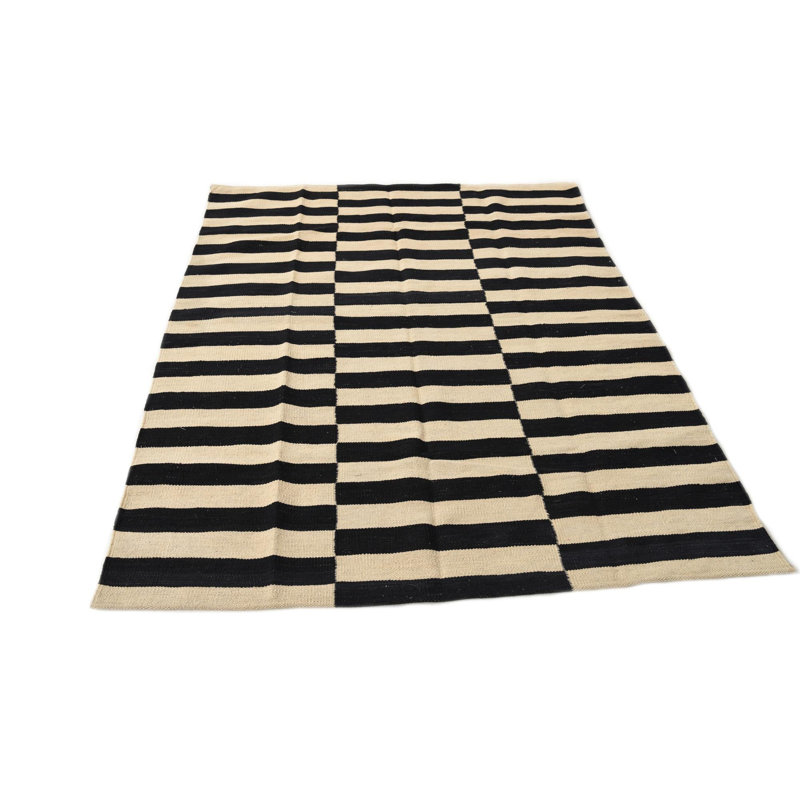 Tapis noir et blanc Noor