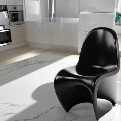 Pantone Shinny Chair