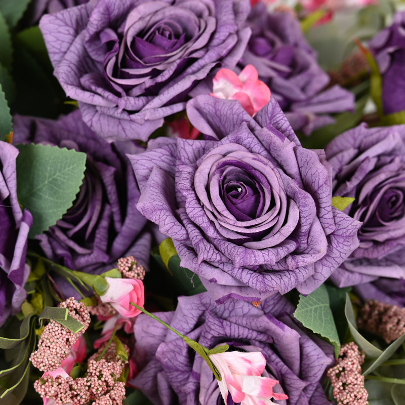 Arrangement floral de fleurs artificielles de ferme sauvage avec panier pour porte d'entrée murale, Mauve