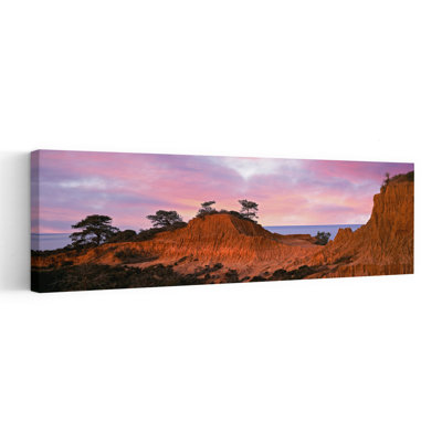 Eroded Hill With Ocean In The Background, Torrey Pines State Natural Reserve, La Jolla, San Diego, California, Usa Abstract Contemporary Landscape ...
