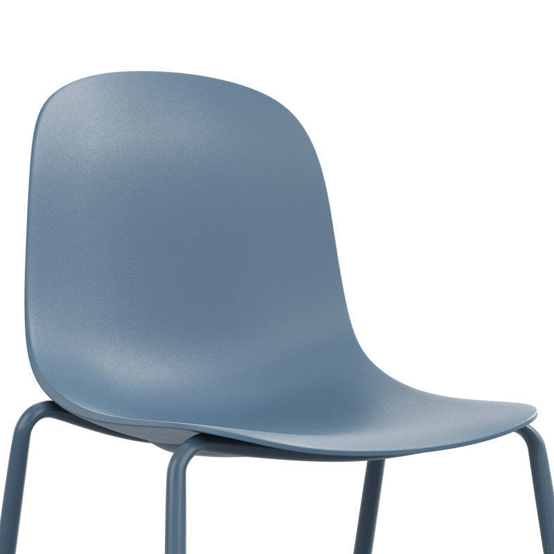 Ensemble de 4 chaises de salle à manger empilables modernes en plastique avec pieds en métal pour l'intérieur ou l'extérieur