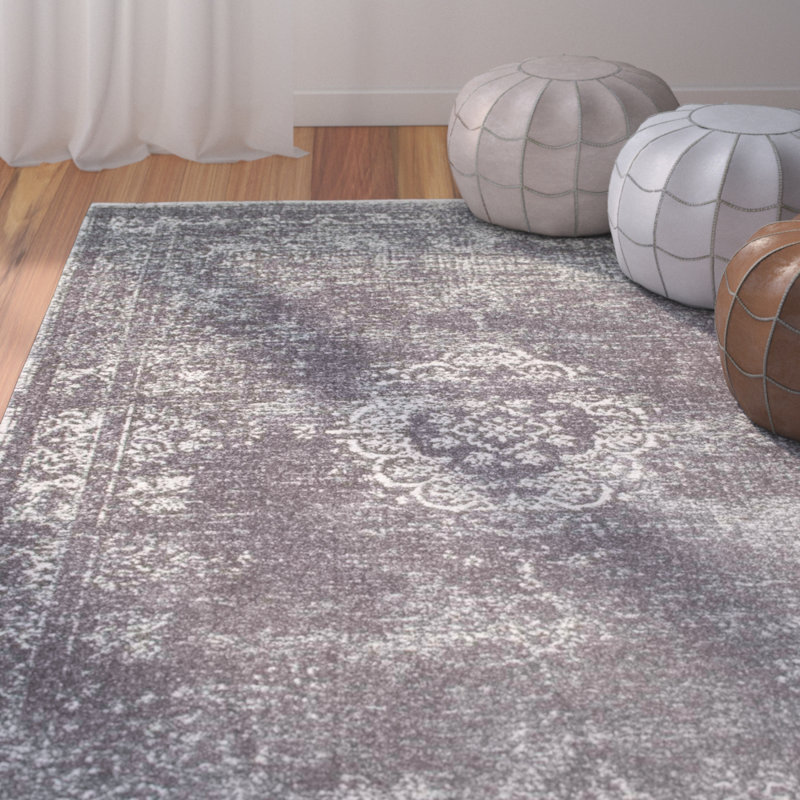 Torres Oriental Indoor Rug, Rectangle 4' x 6'