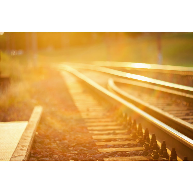 De Focused Railroad Track - Wrapped Canvas Print, 30cm H x 46cm W x 3.8 cm D