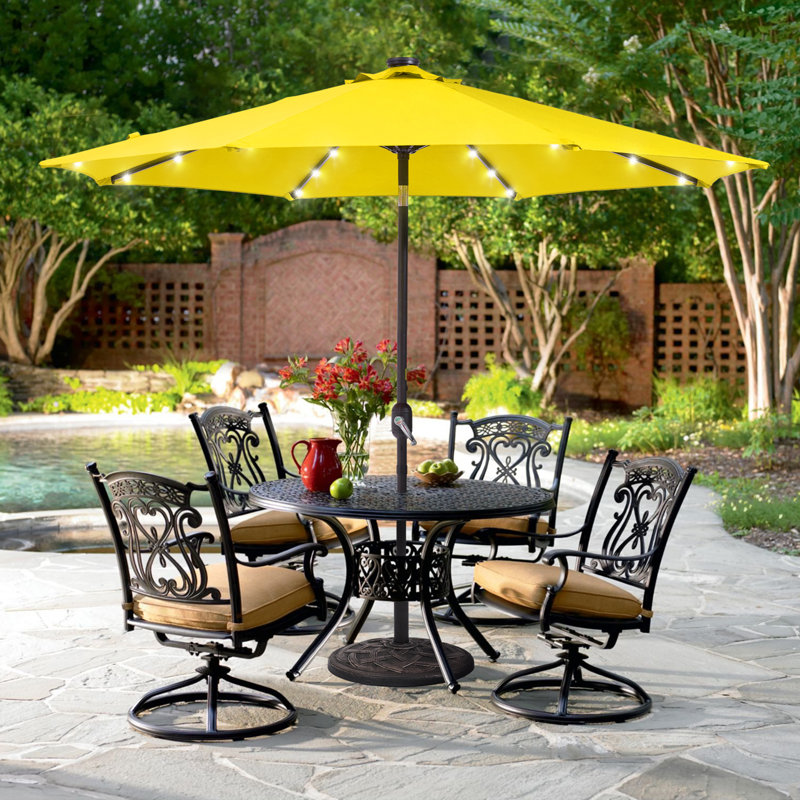 Parasol de marché illuminé 9 pi Atanasia, Jaune, H 92,5 po x l 108 po x P 108 po