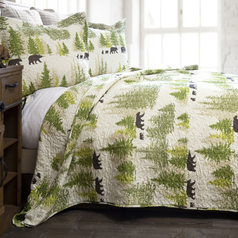 Pine Wilderness Quilt King, King Quilt + 2 King Shams