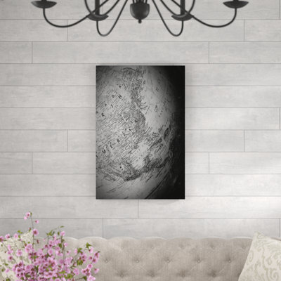 " Black And White Globe "