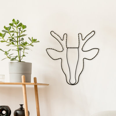 LED Lighted Window Décor